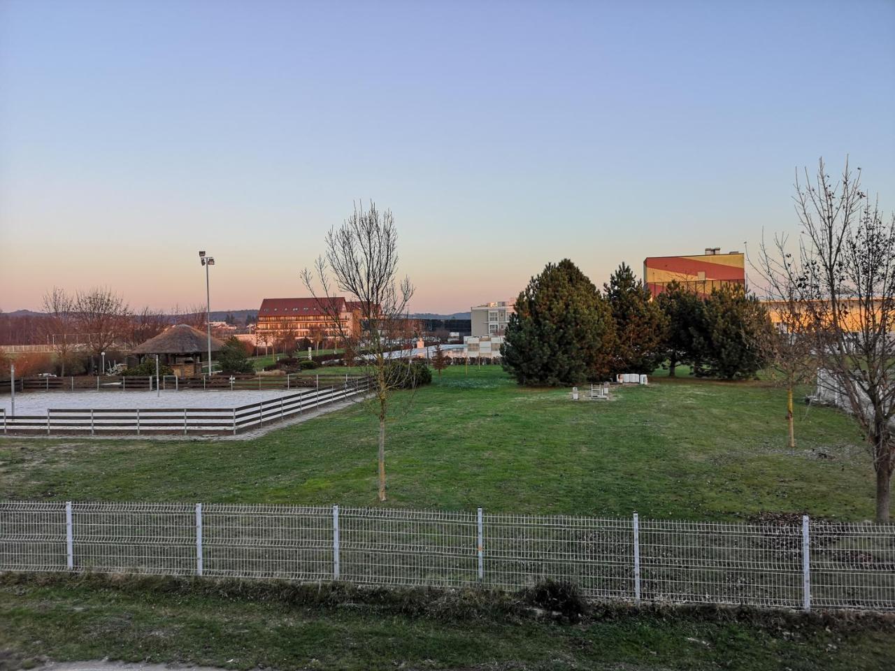 Apartments Soncnica Moravske-Toplice Eksteriør billede